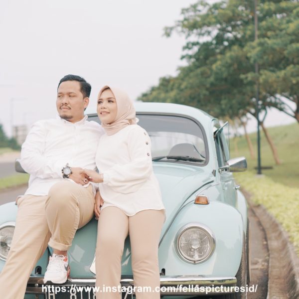 Jasa Foto Prewedding di Semarang - Dengan Mobil