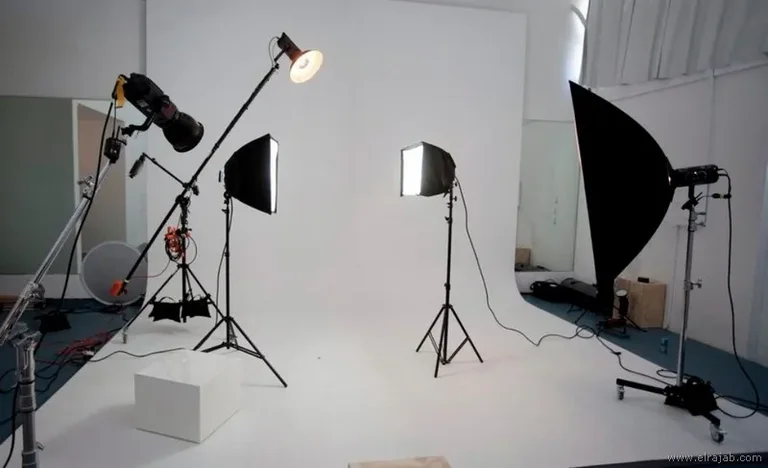 You are currently viewing Peralatan Penunjang untuk Fotografi Produk Berkualitas Studio di Rumah