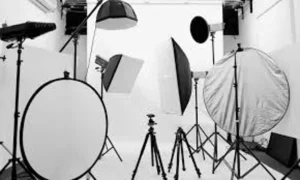 Read more about the article Aksesori Pendukung yang Wajib Dimiliki Fotografer Produk